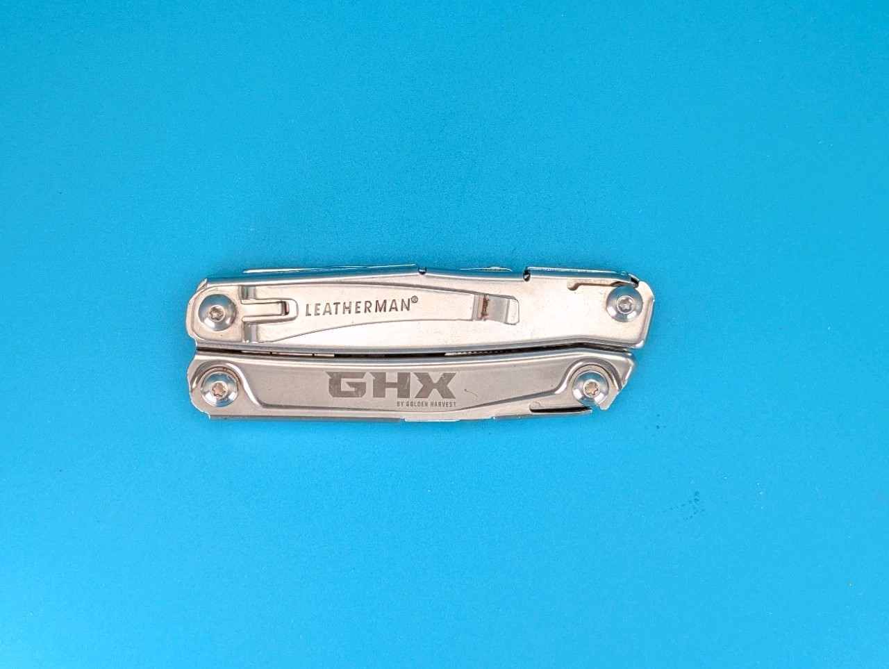 Leatherman Rev 3.8″ Multi-Tool, Stainless! *SOME RUST ON ITEM*