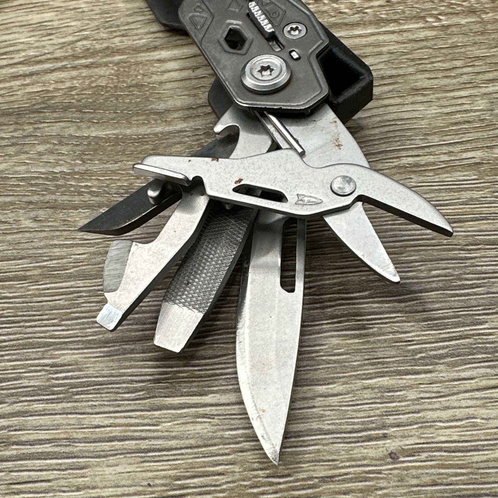 Gerber Truss Multi-Tool Pliers Knife Folding EDC FAST SHIPPING!
