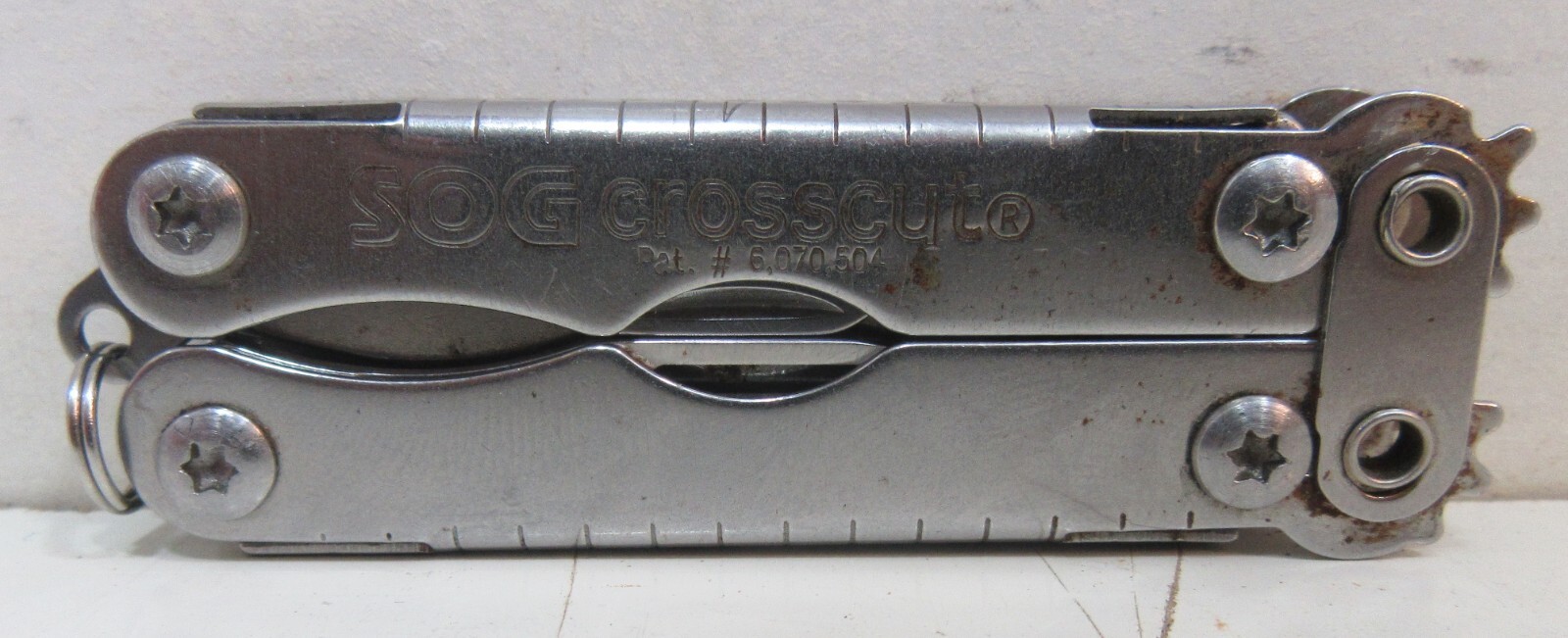 SOG Crosscut Multitool Knife
