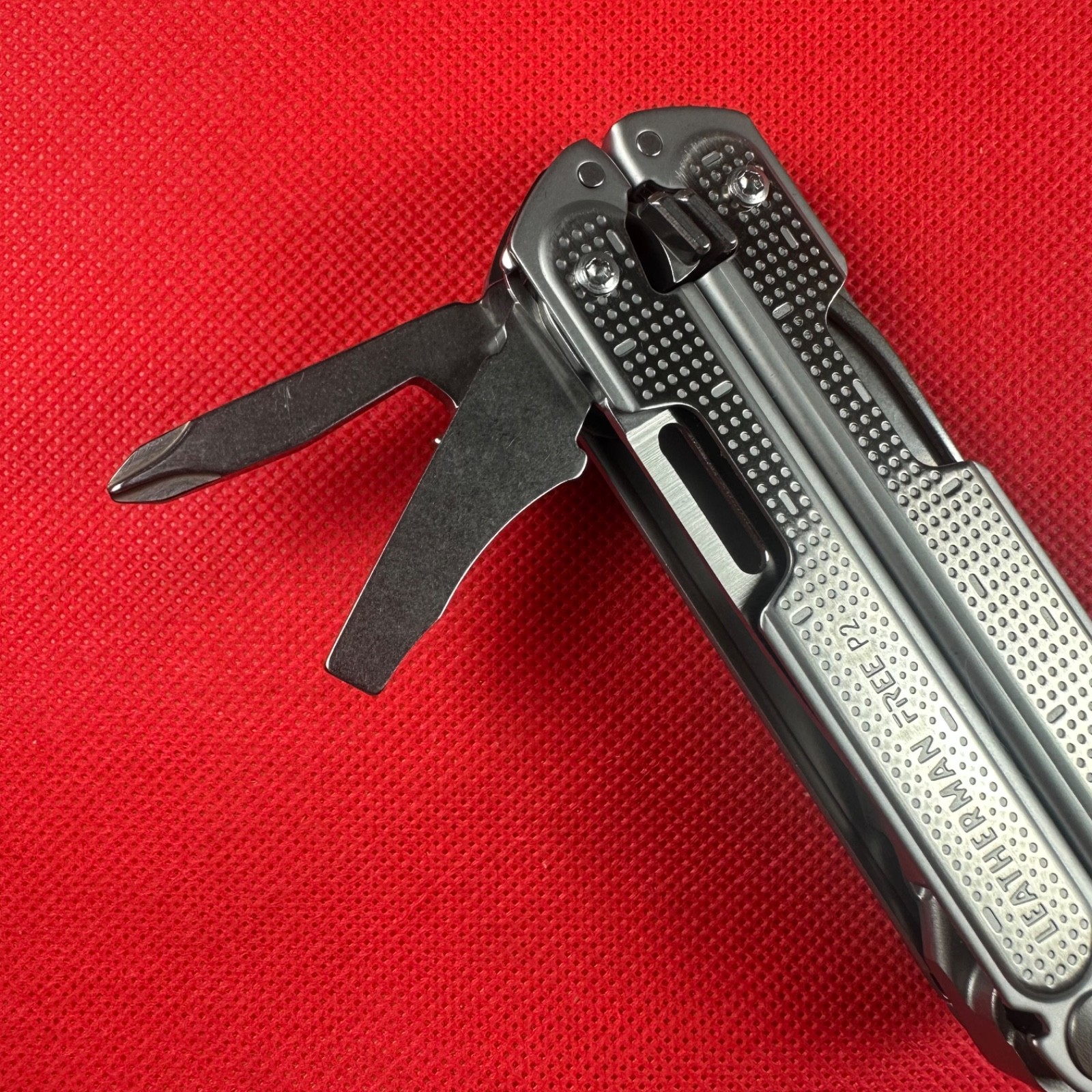 New Custom Knifeless Leatherman Free P2 with file, work friendly, great EDC!