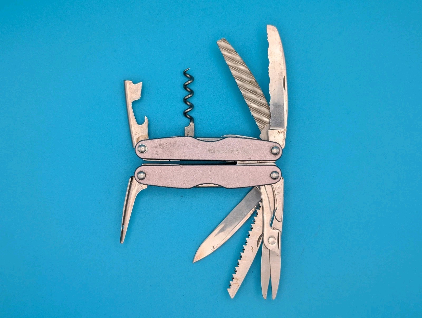 Retired Leatherman Juice PRO Gray Multi-tool! RARE!