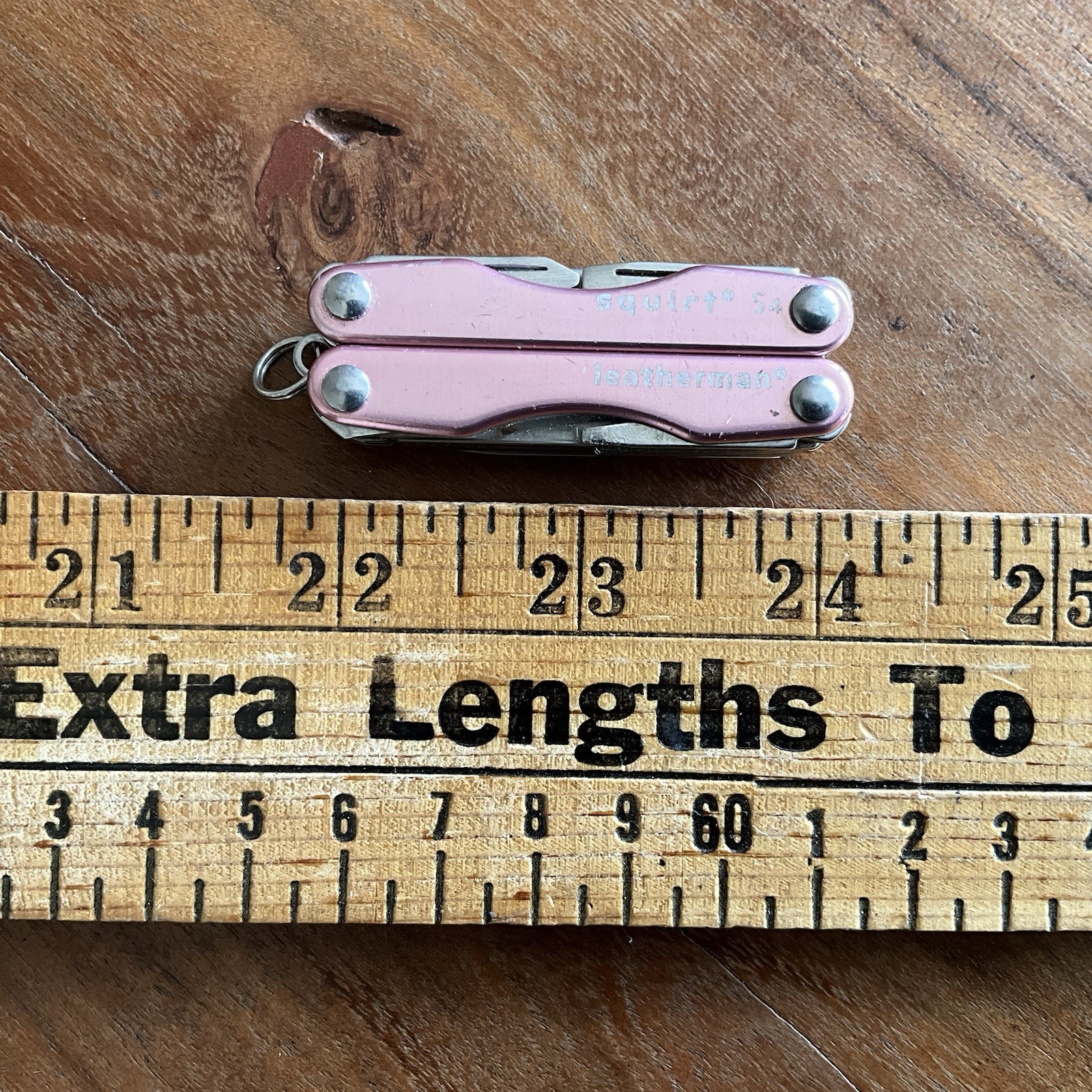 Leatherman Squirt S4 Pink Multitool Discontinued Great Condition Made in the USA