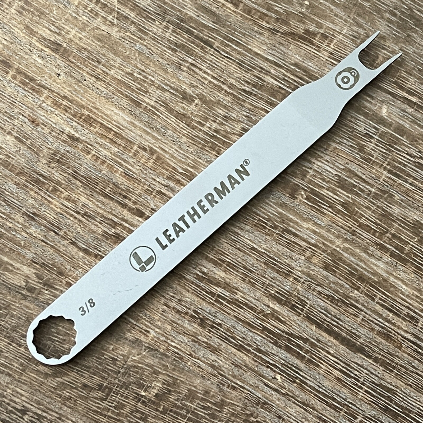 Leatherman MUT EOD Black multi tool, black molle sheath. New with box