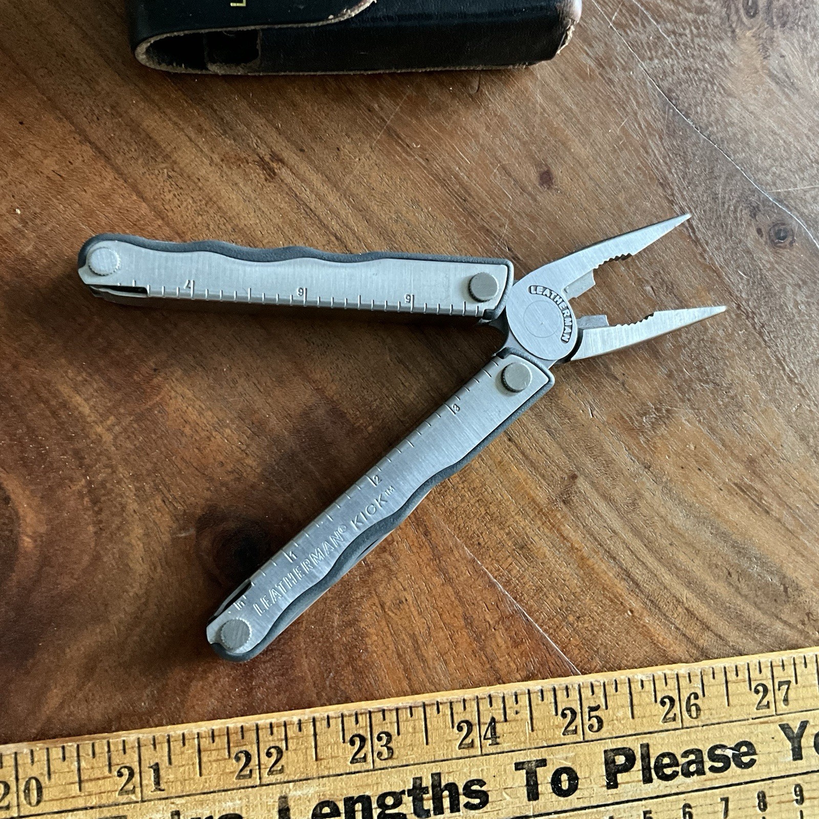 Vintage Leatherman Kick Folding Multi Tool Pliers Knife w Sheath May 2008 Date