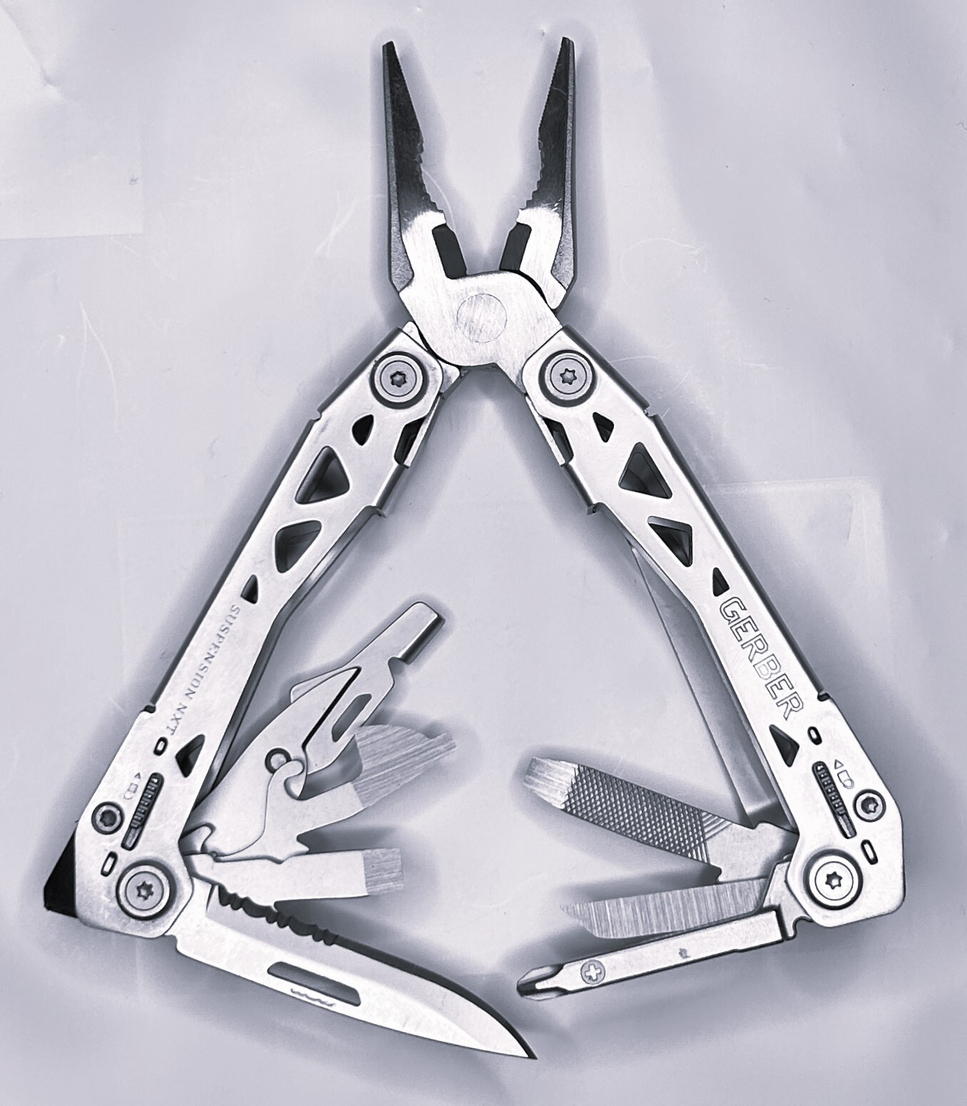 GERBER Suspension NXT Multi-Tool with Pocket Clip and 15 Funct