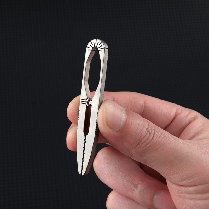 Titaniums Alloys Tweezer Outdoor Pick Up Tweezer Keychains Pendants Tool