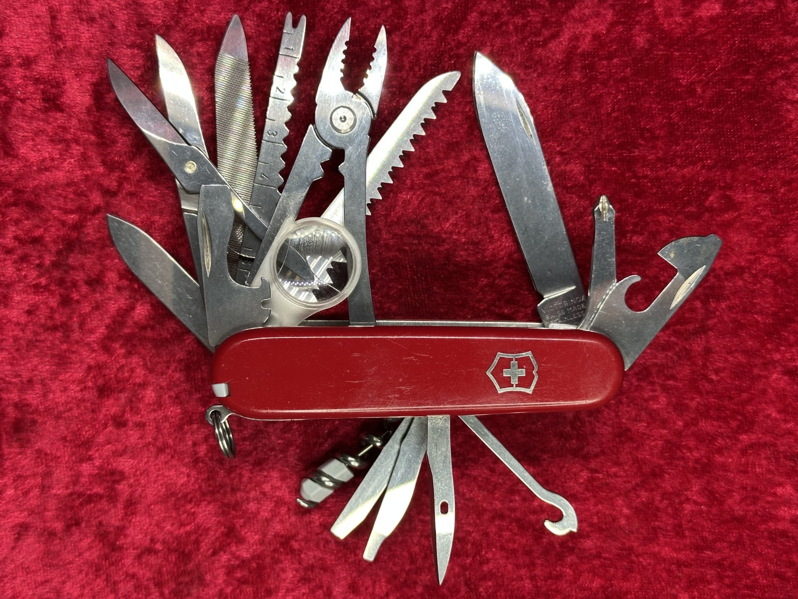 Victorinox SwissChamp Red Swiss Army Knife 91mm 33 Function 22 Tool 8 Layer(683)