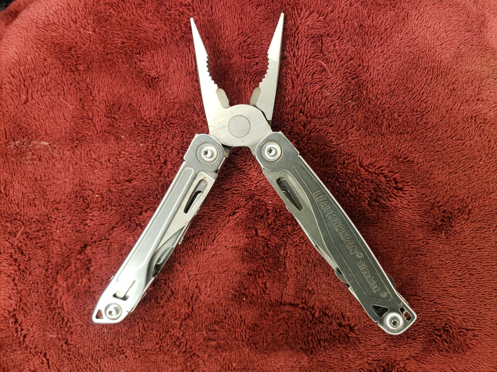 Leatherman Sidekick Multi Tool with Sheath 0516 Date code
