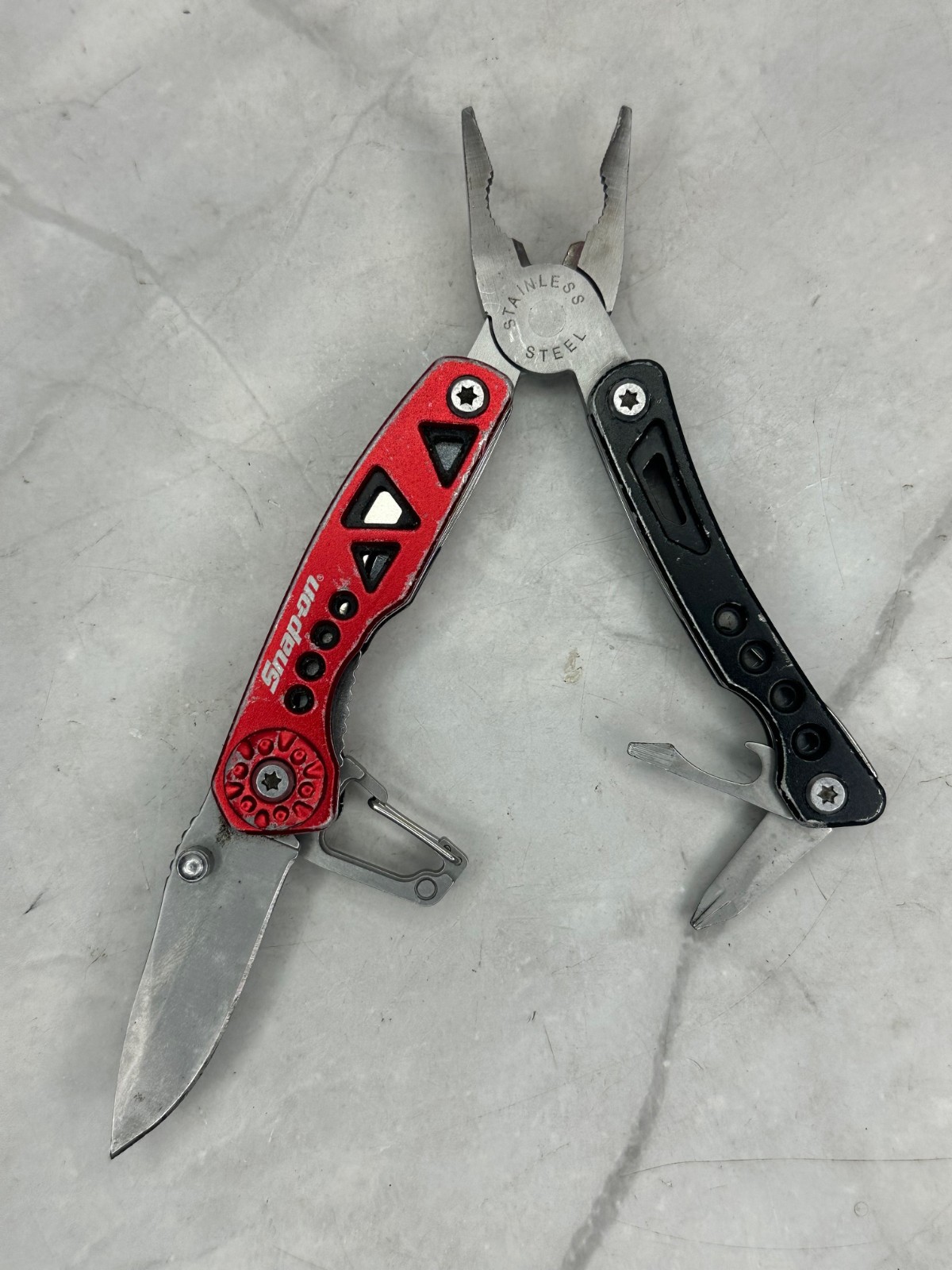 Snap-on Tools Mini Multitool Folding Knife w/ Pliers Red & Black 3″ Closed