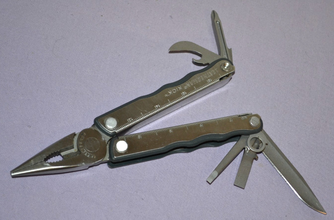 Genuine Leatherman Kick Silver Multi-Tool Knife, Pliers & Other Tools — Great