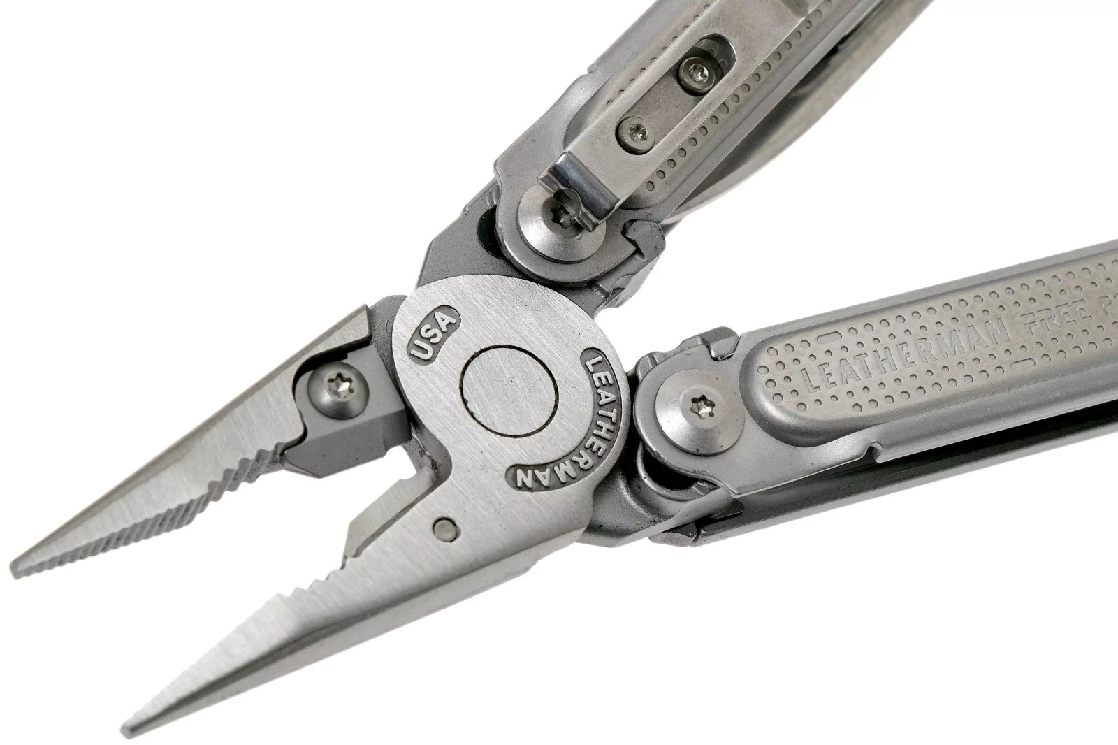 Discontinued Leatherman FREE P2 Stainless Multi-Tool w/ Sheath! NEW IN BOX!