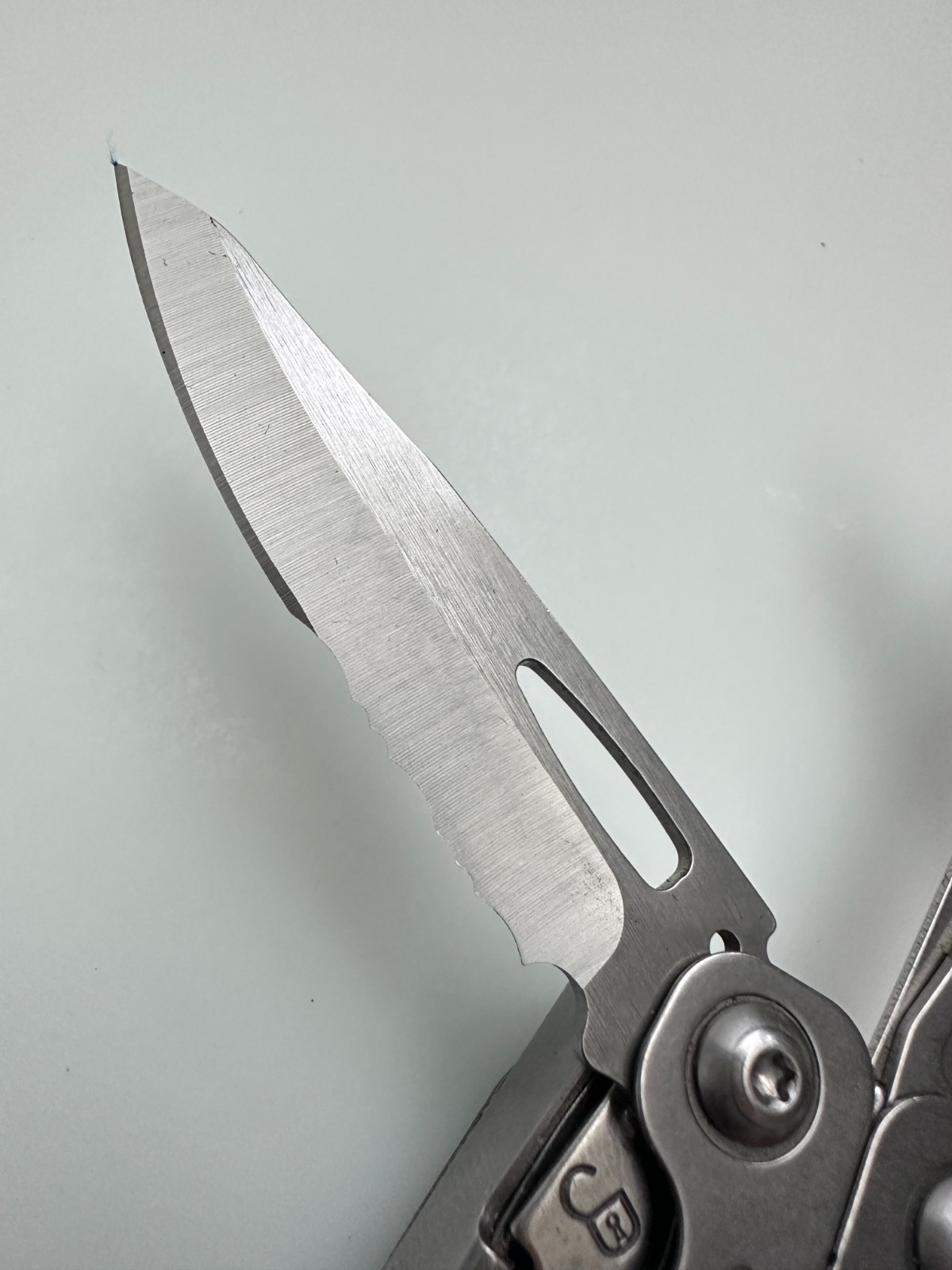 LEATHERMAN Wingman Multi Tool Knife
