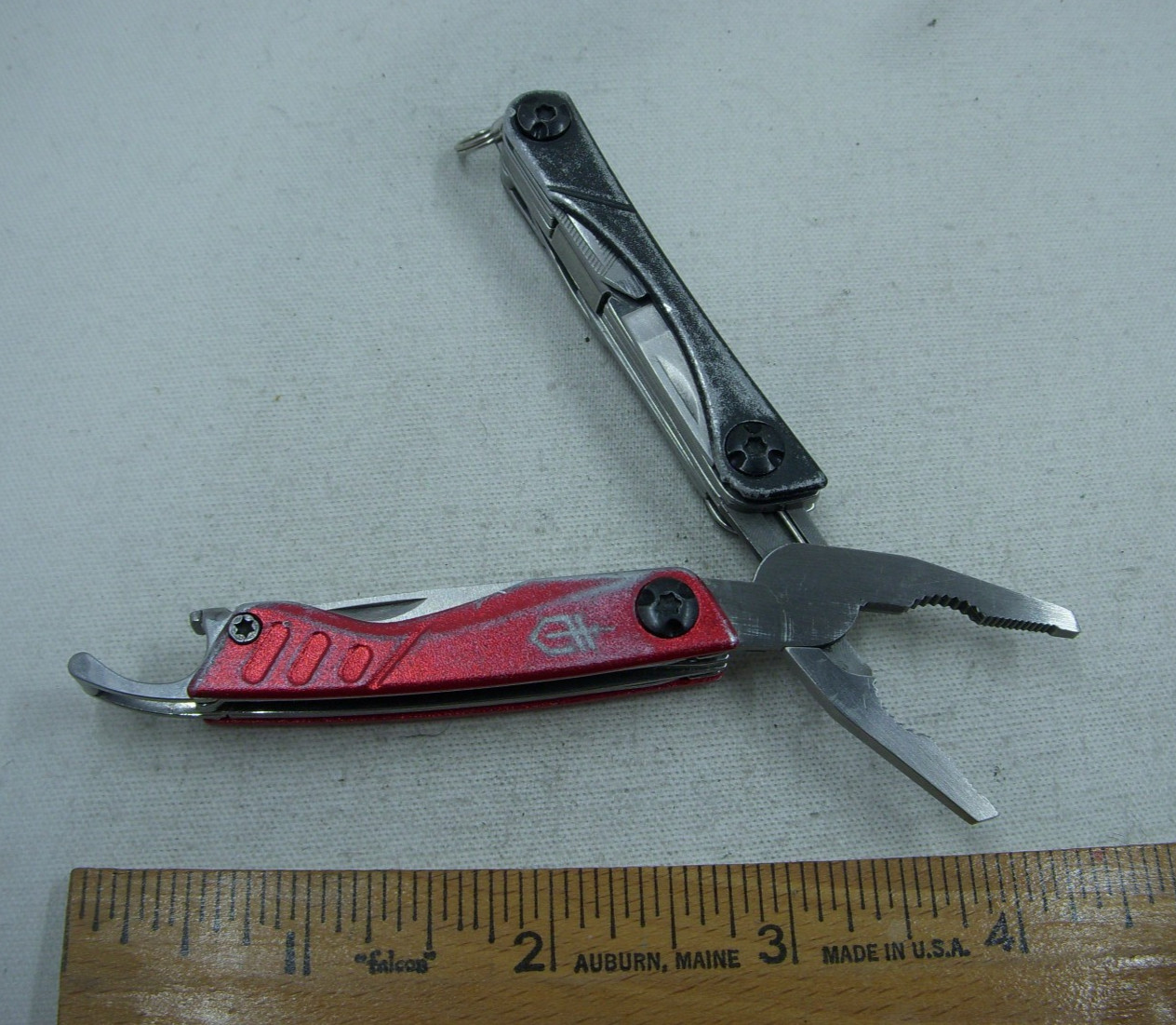 Gerber Dime 4660515D1 Red 11 Function Multi Tool