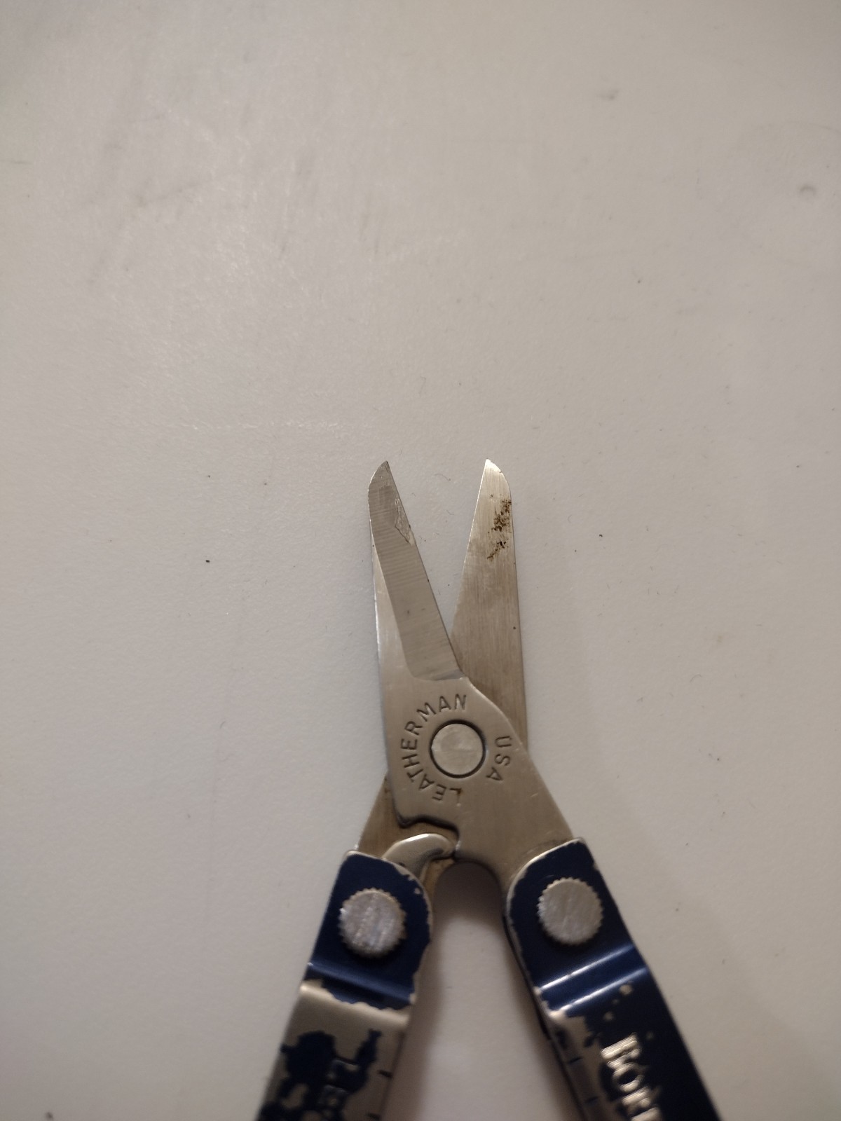 Leatherman Micra 10 in 1 Multitool Stainless Steel Hiking Camping Fishing Blue