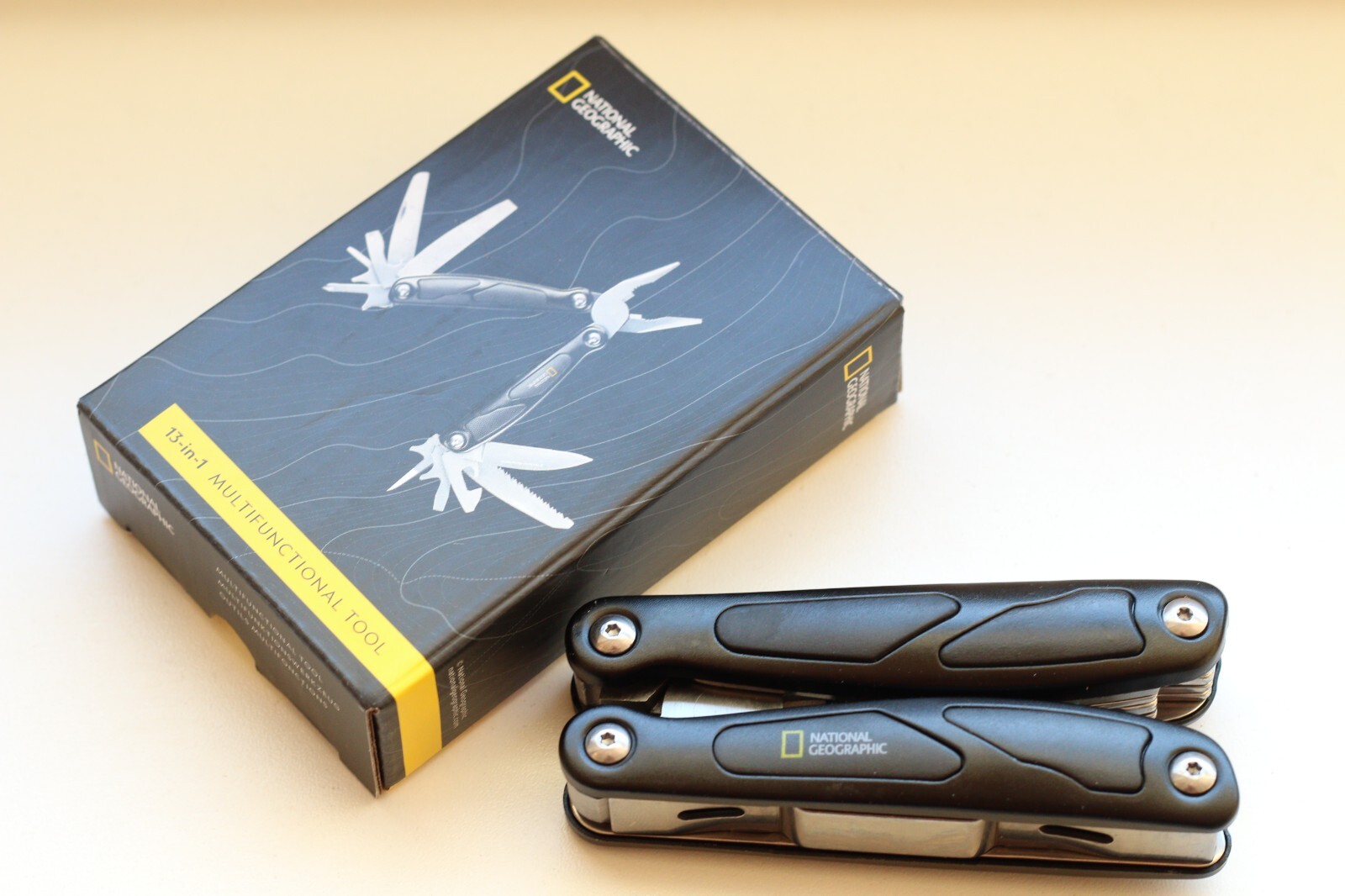 National Geographic 13 in 1 Multifunctional Tool