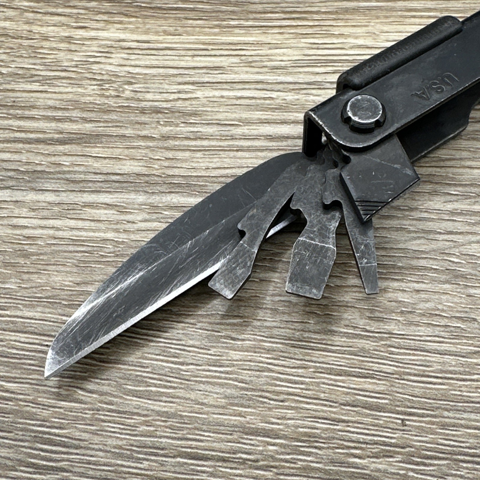 Gerber Multi-Plier 600 Stainless Steel Needle Nose Multi-Tool Black READ AD!