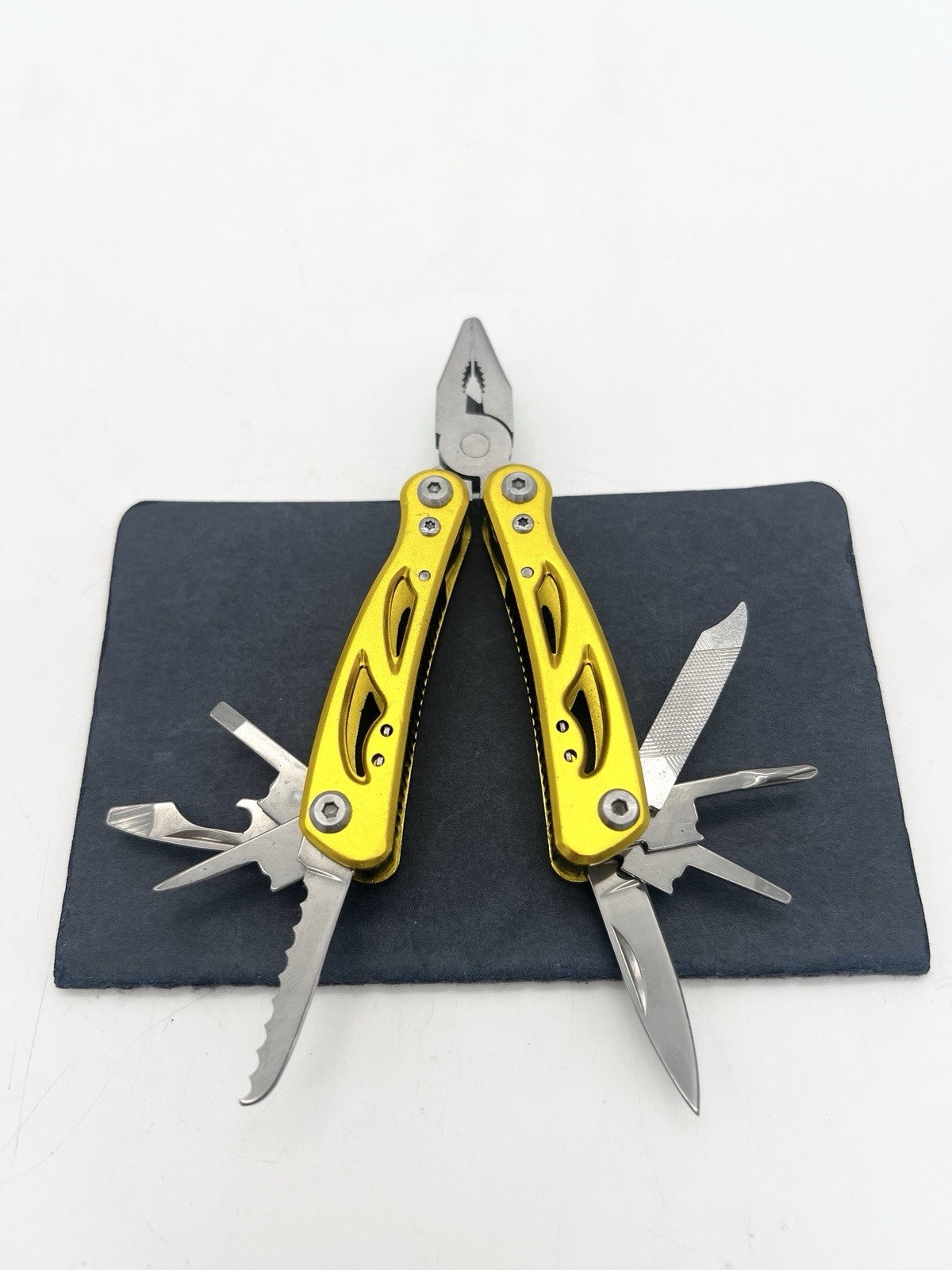 Stanley STHT0-70648 Mini Multi Tool Pliers Folding EDC Knife Screwdriver Yellow