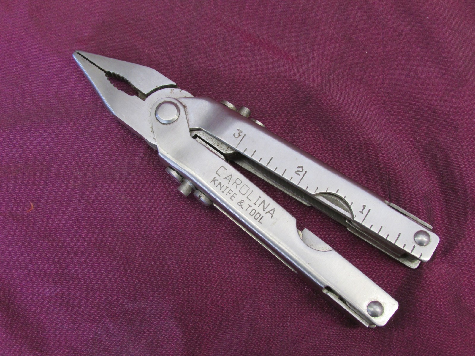 Carolina Multi-tool knife plyers Stainless USA pat. Good shape
