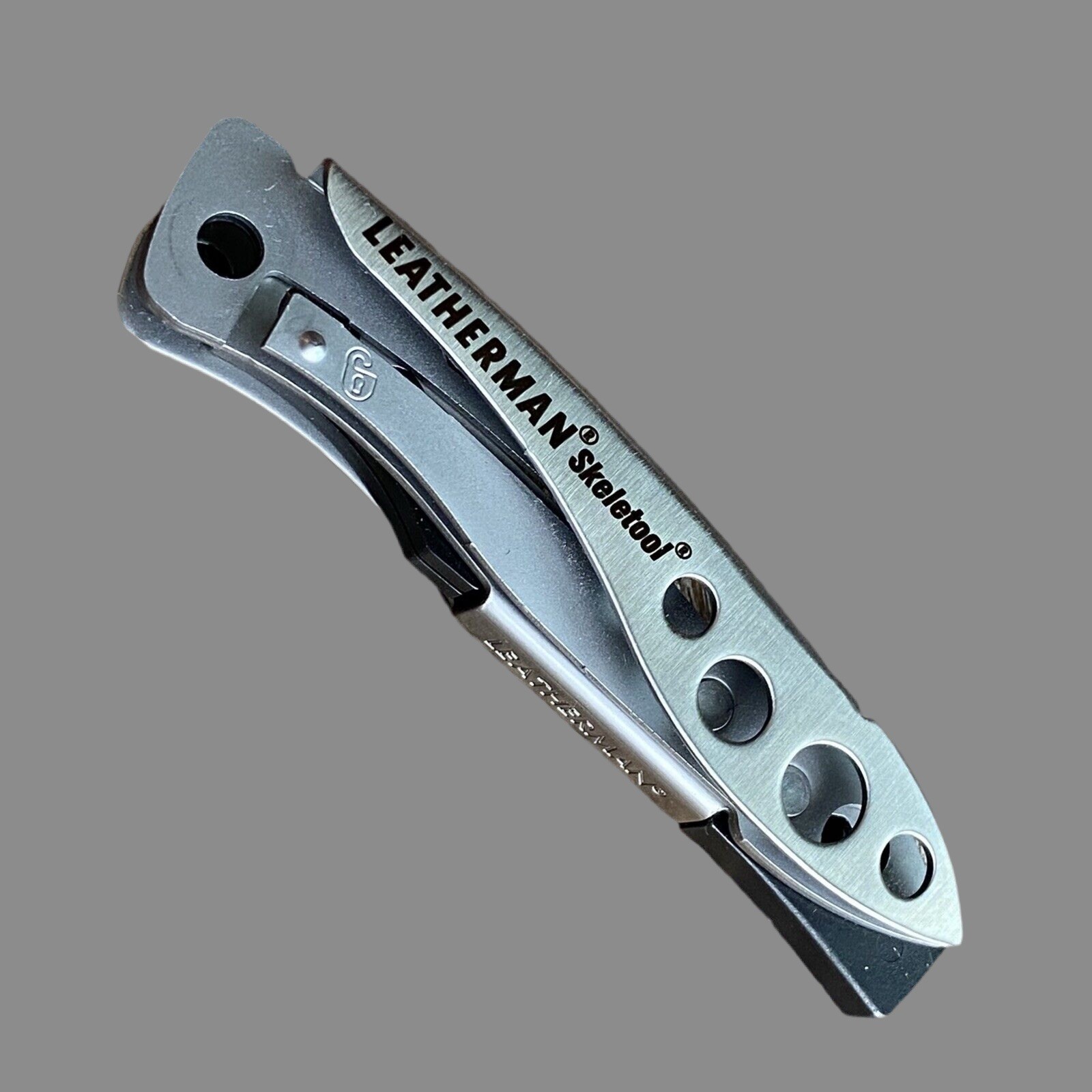 Leatherman Skeletool Parts Replacement Leatherman Skeletool BLACK/SILV 1/2 Frame