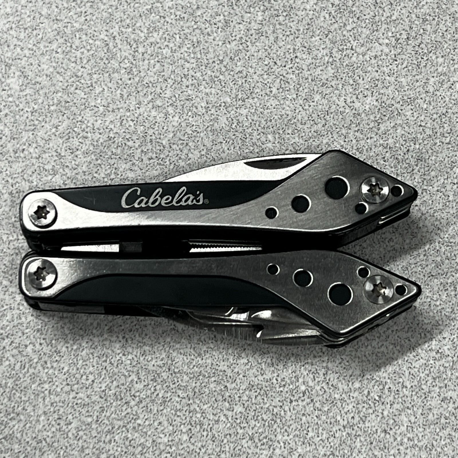 Cabelas 7 in 1 Pocket Knife Multi Tool Pliers Screwdriver Scissor + Storage Case