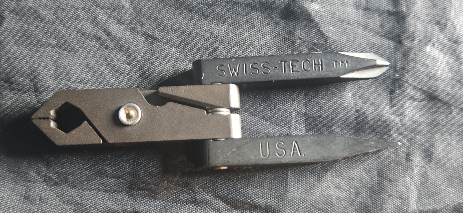 Vintage Swiss-Tech USA Micro Tool Black Phillips Flathead Pliers nice
