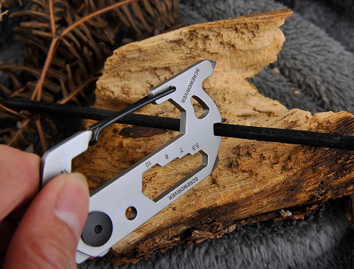 Multi Function Purpose Keyring Keychain Escape Tool Wrench Key Ring Chain Travel
