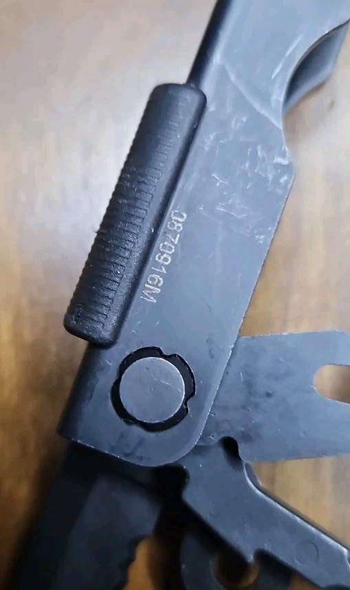 Gerber MP600 Multi-Tool, Blunt Nose Pliers, Carbide Cutters, Black Military EDC