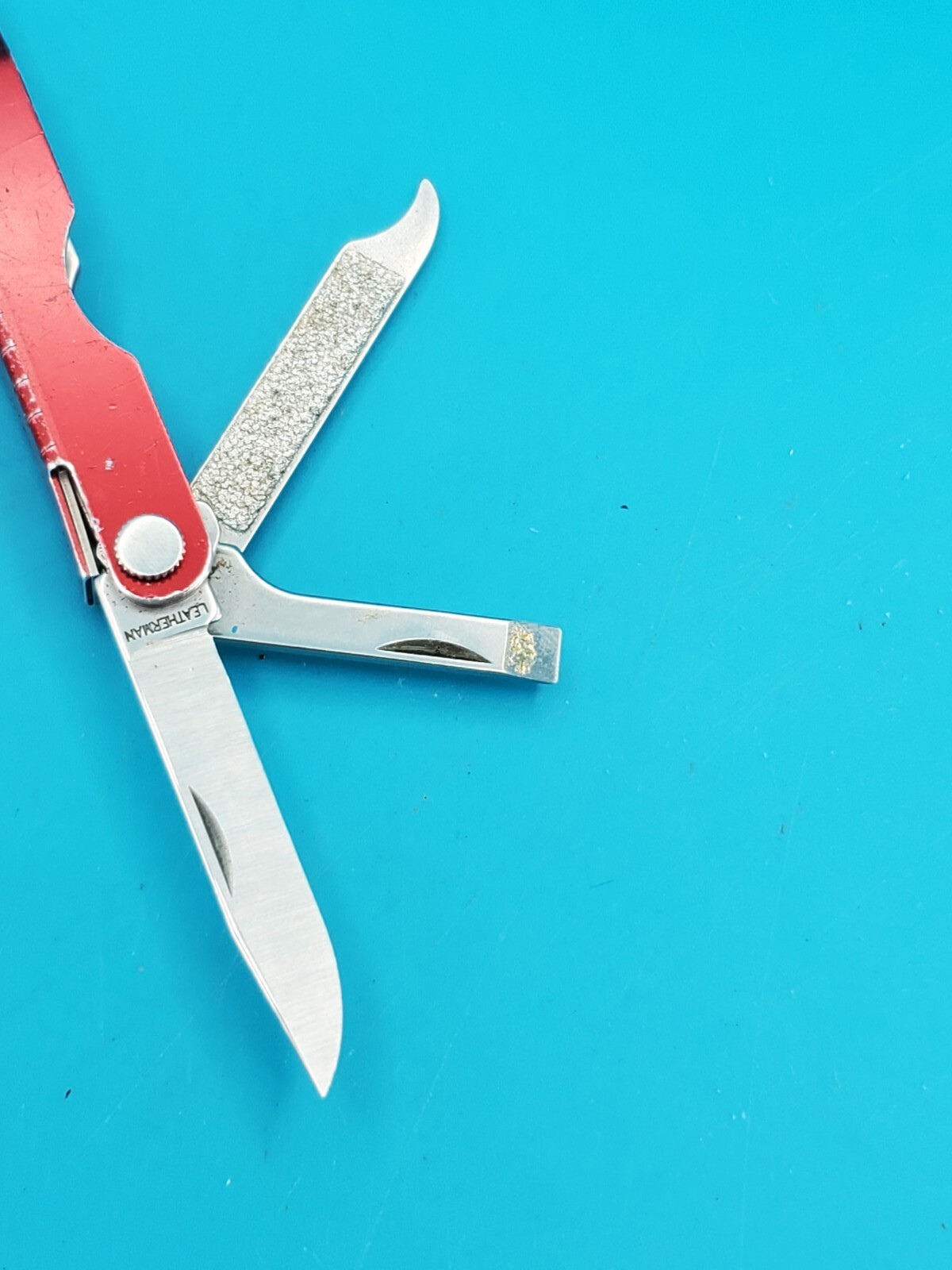 Leatherman Micra Multi-Tool, Knife, Scissors, Key Ring, Red!