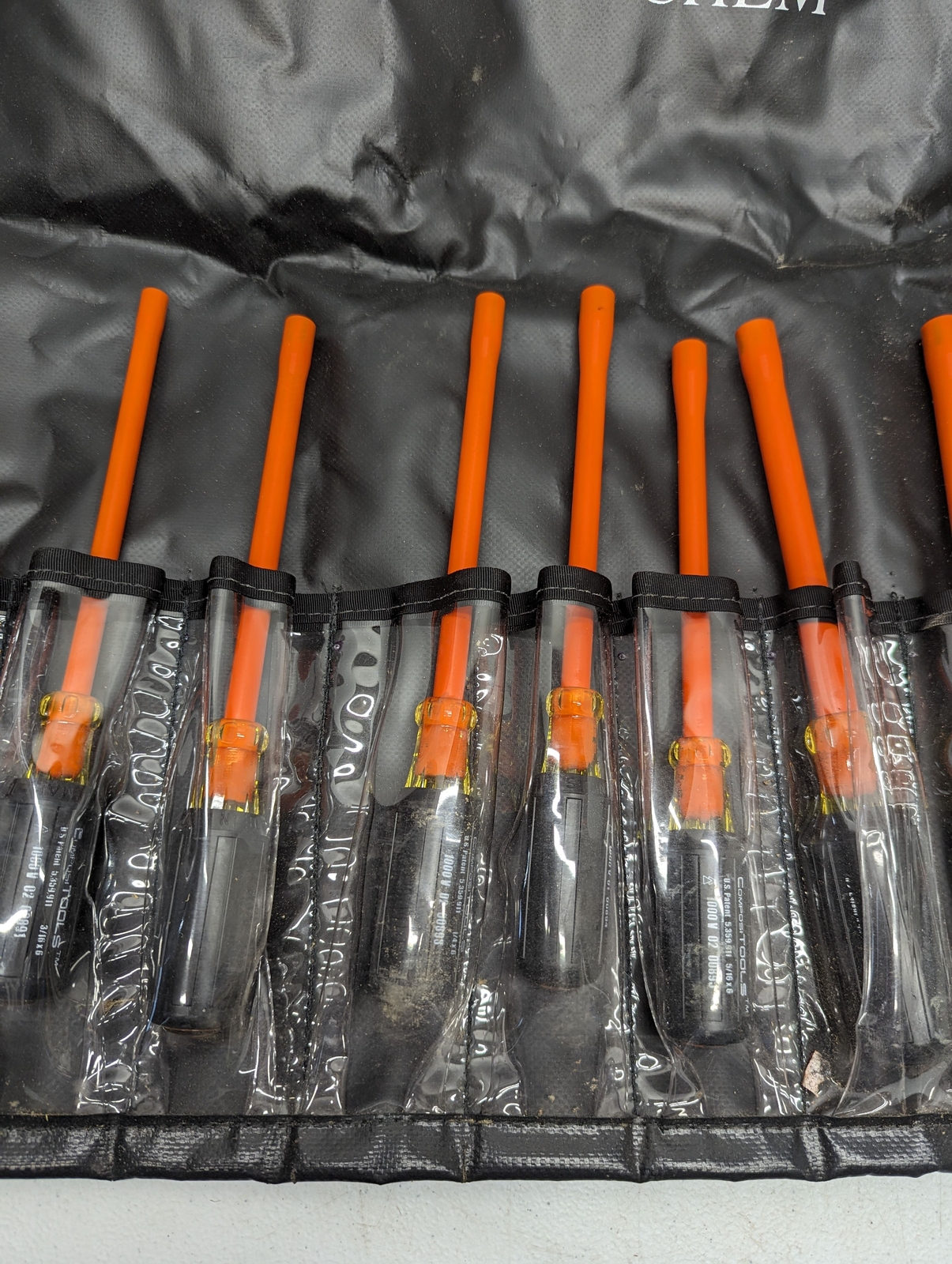 TRI-CHEM Insulated Tool Kits Tool Pliers Screwdrivers Rubber Gloves OB405-1