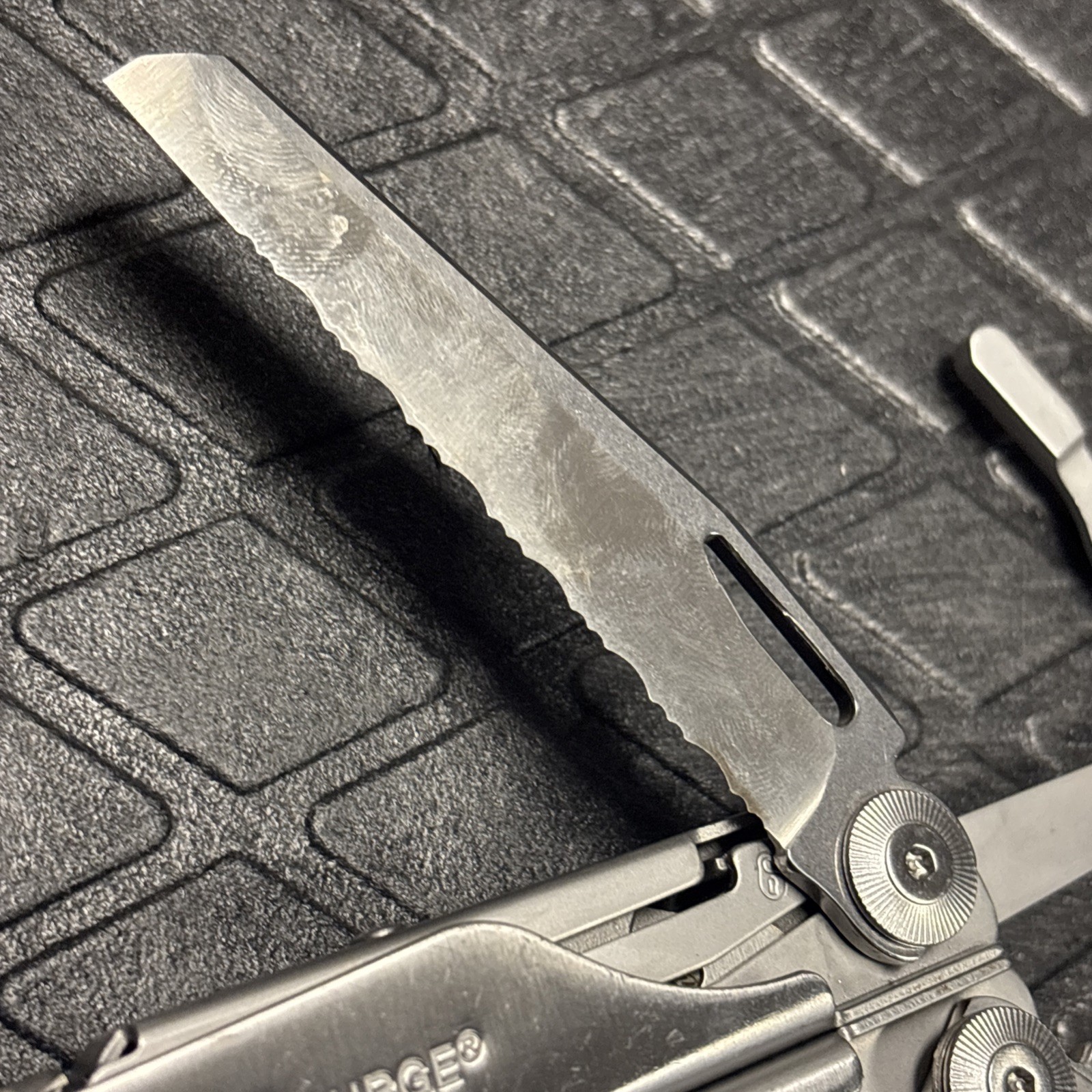 Leatherman Surge Multi-Tool