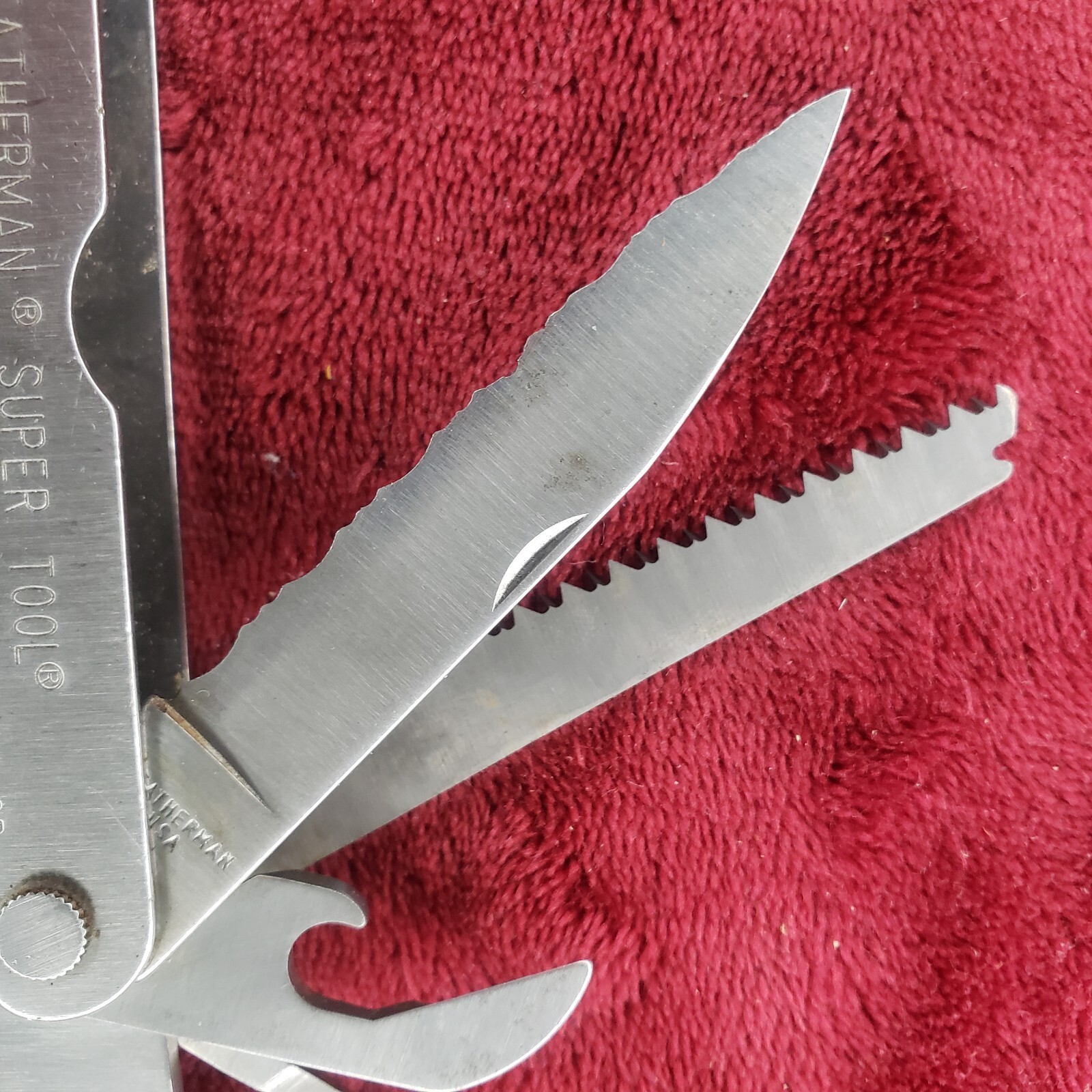🔪 🔪 Leatherman Super Tool Multi Tool with Sheath.