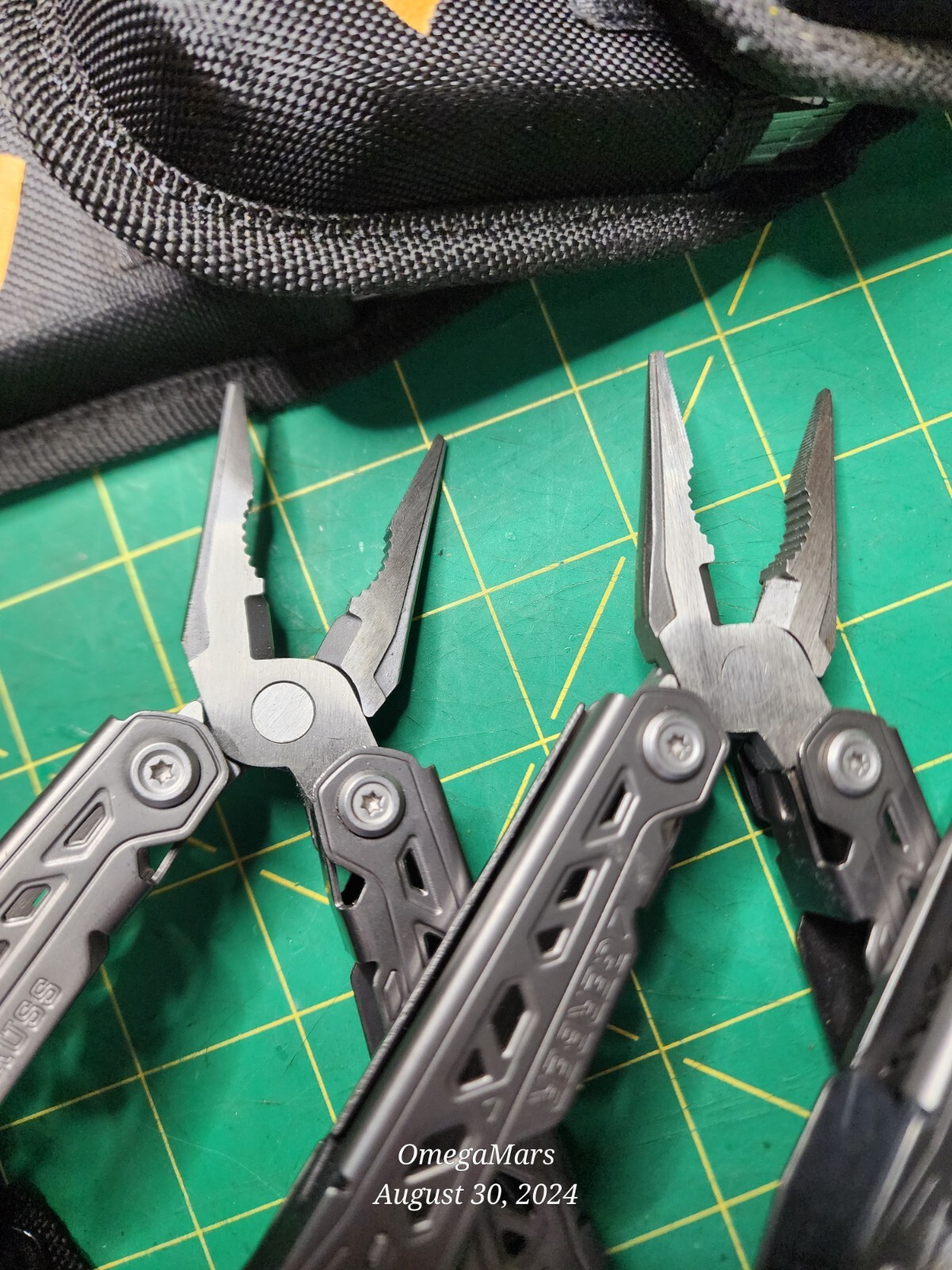 Gerber Truss 17-in-1 Multi Tool Random selection of x1(ONE) per order NO Sheath!