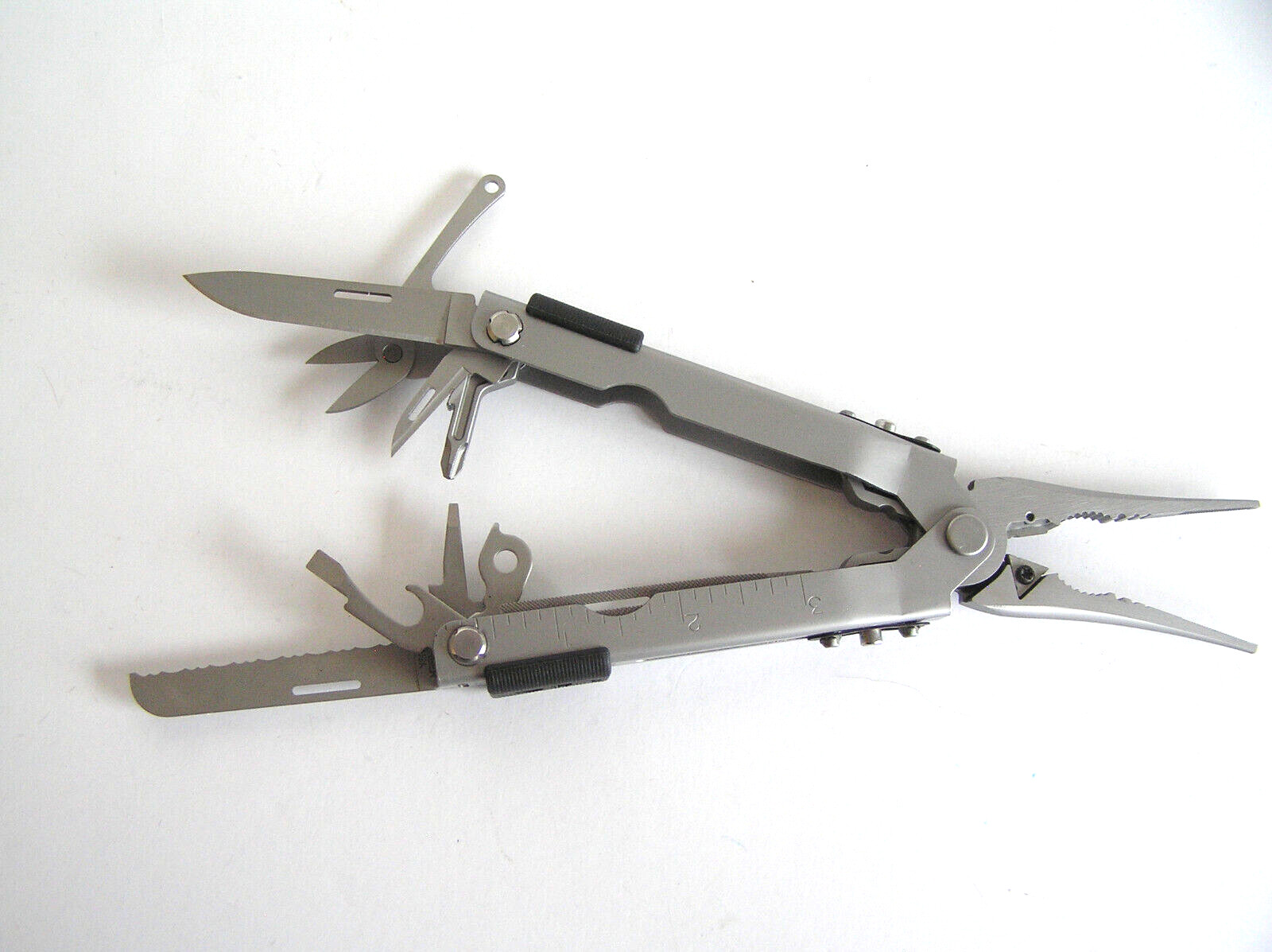 Gerber Fisherman MP600 Multi Tool w Longer Needlenose Plier & RARE Hard Case