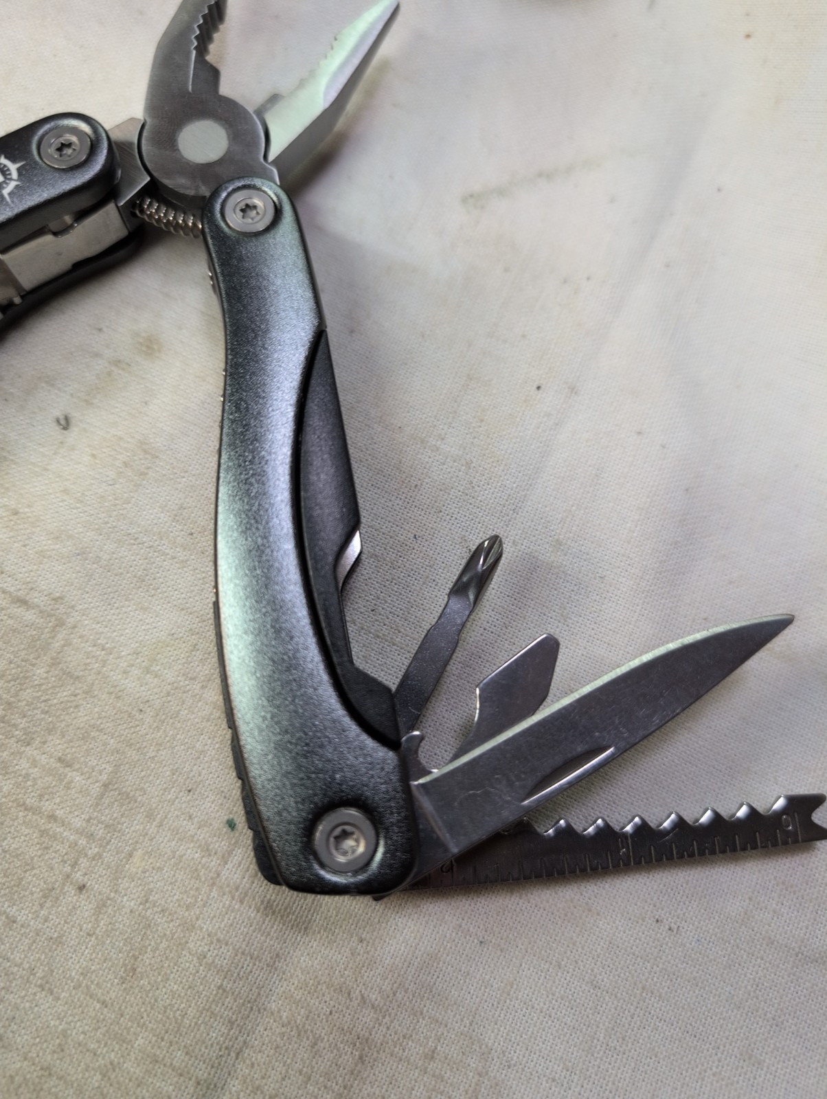 McCarthy 14 In 1 Multitool Stainless Steel Blades No Box But Unused