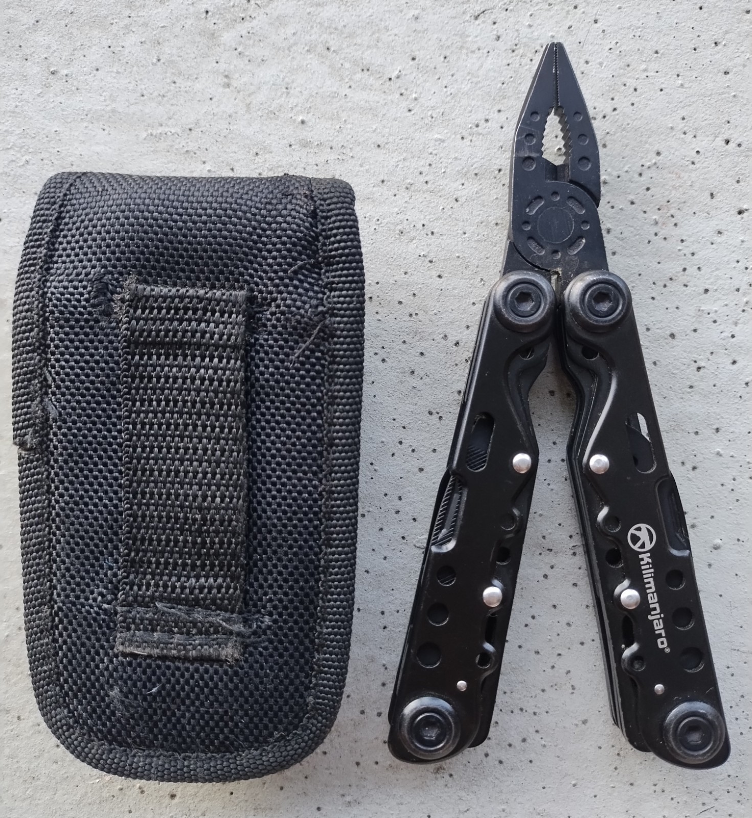 KILIMANJARO BALLAST 13-IN-1 MULTI-TOOL WITH NYLON POUCH 910053, EXCELLENT!