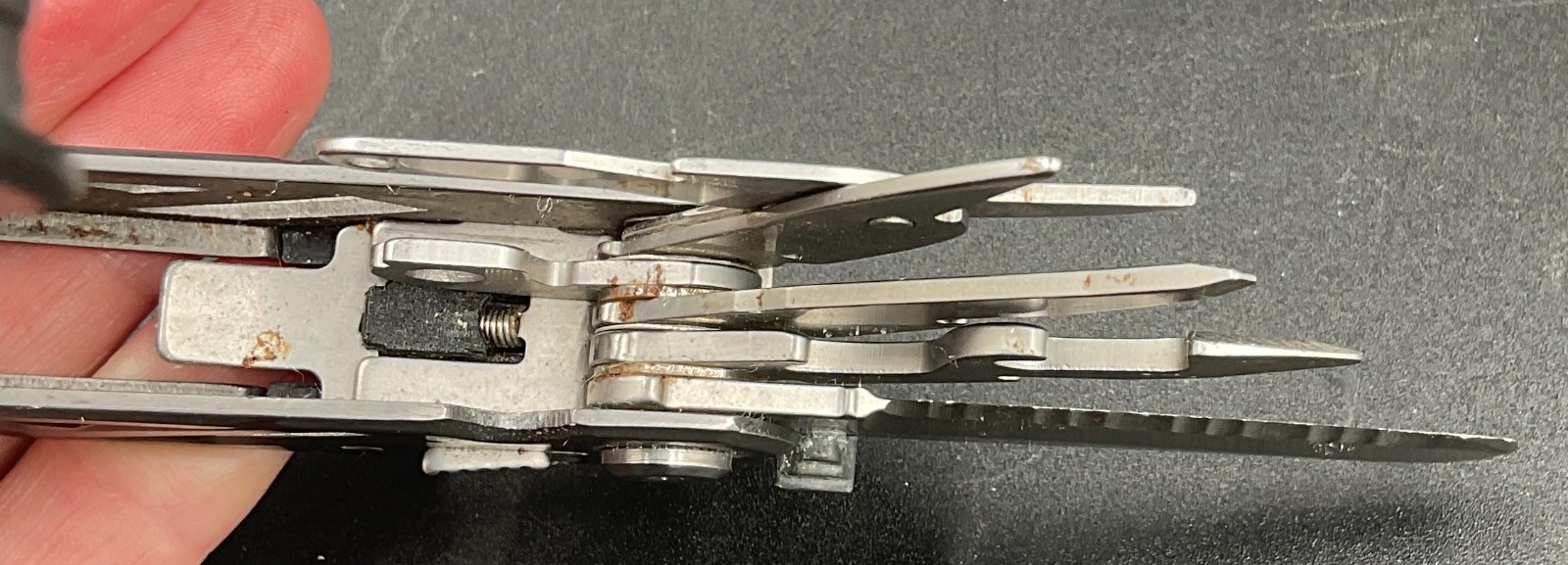Gerber Suspension Multitool – Silver