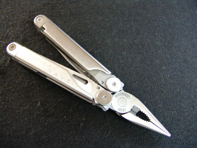LEATHERMAN WAVE ORIGINAL-RETIRED-07-01-w/CUSTOM WAVE LEATHERMAN CASE-EXCELLENT