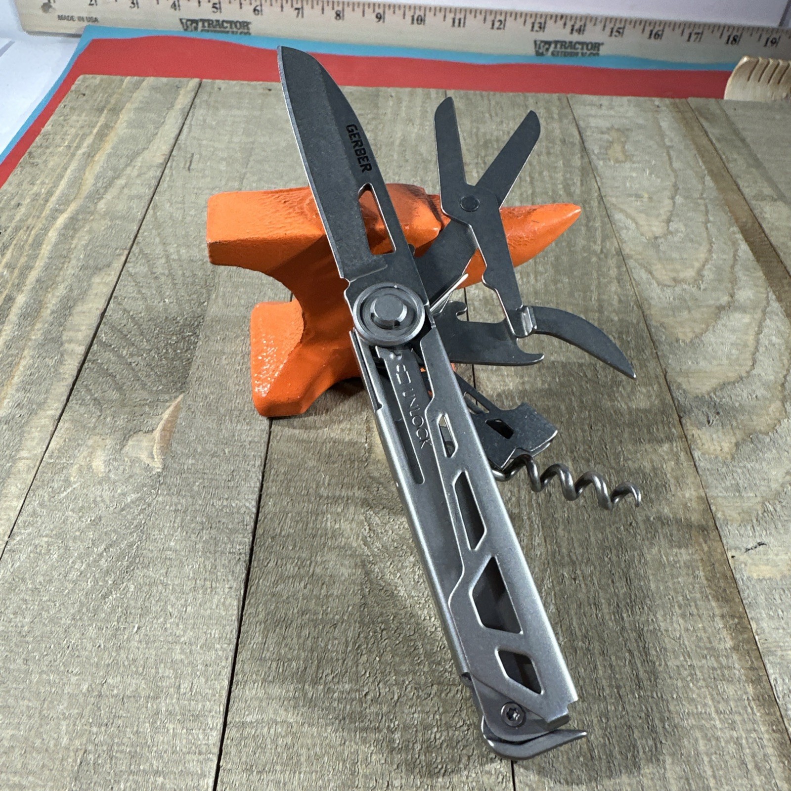 GERBER ARMBAR CORK GOLD MULTI TOOL & KNIFE 3.5 In Bade” Nice Condition