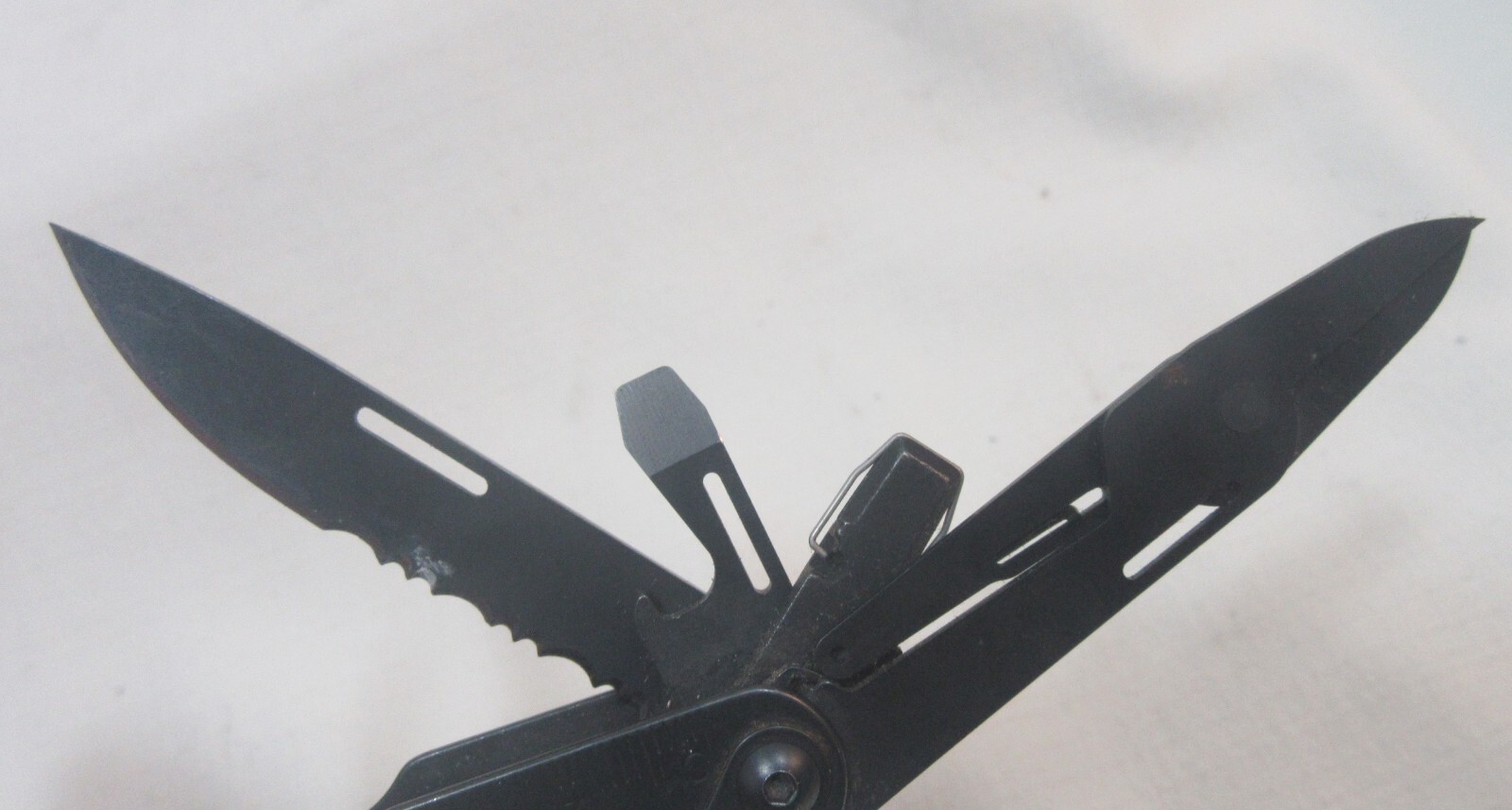 SOG PowerLock Multi Tool w/Sheath Good Condition