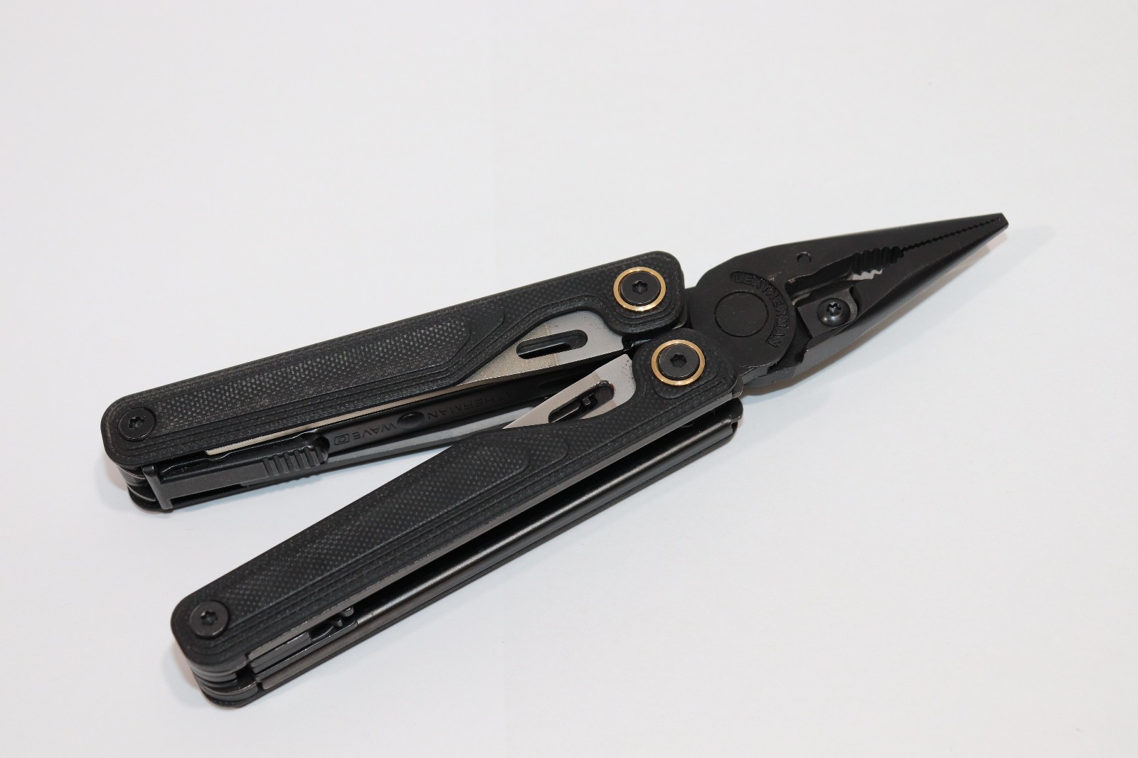 Leatherman Wave Alpha Multitool Black Oxide New (Open Box)