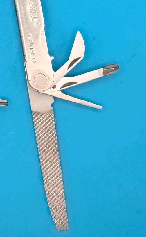 Leatherman PST 2 Multi Tool! 07/03 date stamp! Fast Shipping! WITH SHEATH!