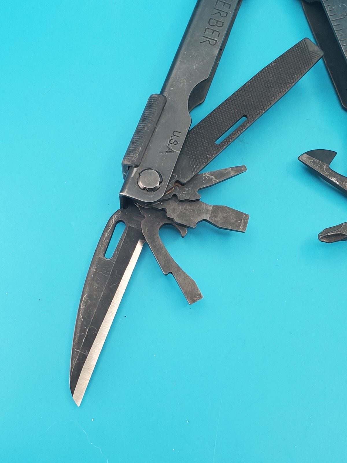 Gerber MP600 Black Oxide Multi-Tool Needle Nose Pliers! With Sheath!