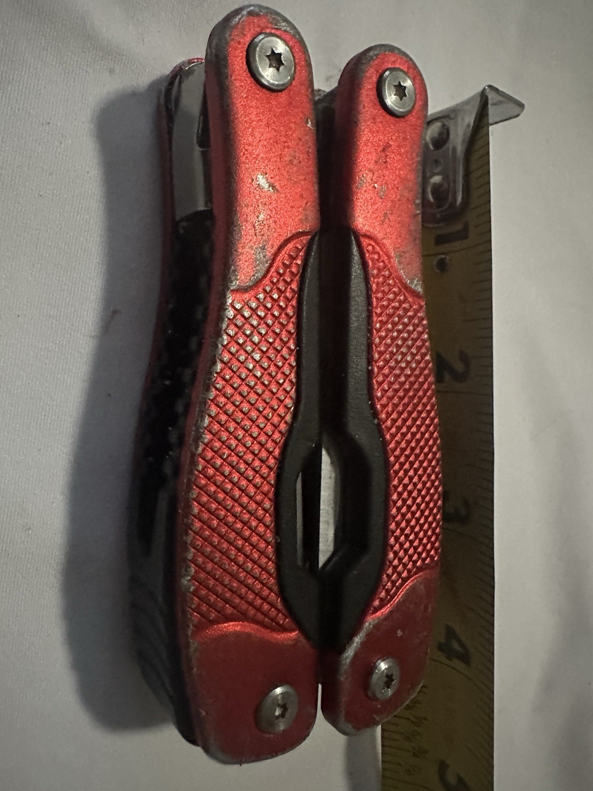 Hyper Tough 12 In One Multitool 4” Closed With Pliers All Metal