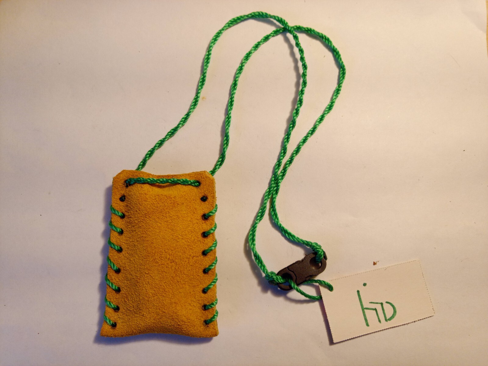 EDC Minimalist Survival Necklace Pouch Mini Knife Fishing Kit Compass Matches