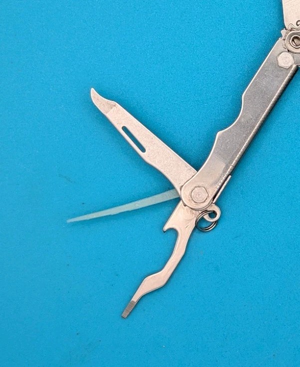 SOG Crosscut Multitool Knife!