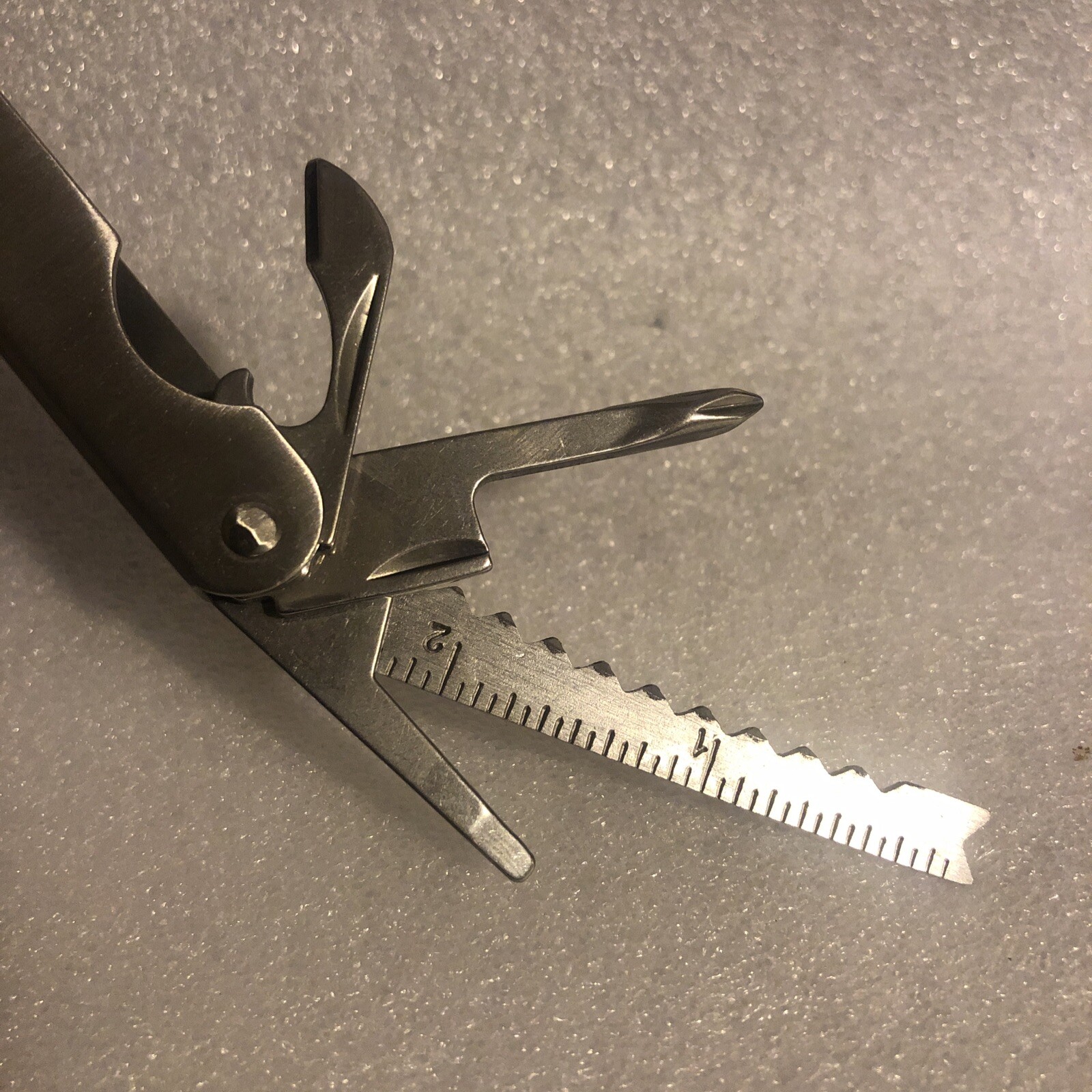 9 In 1 Pocket Tool Outdoor Survive Camping Kit Pocket Multi Knife Pliers Tools