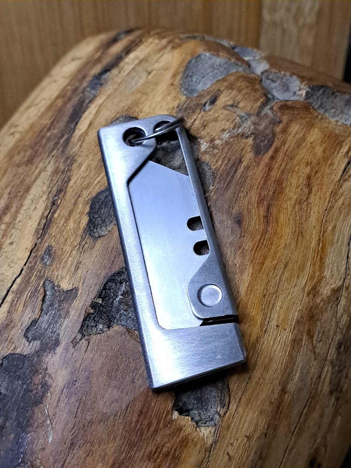 Minimalist Stainless Steel Keychain Utility Knife