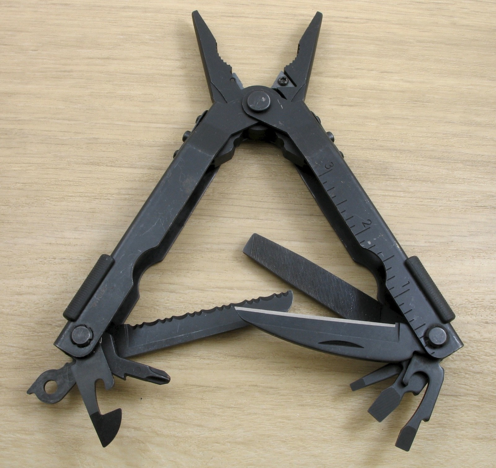 Gerber MP600 Multi-Tool Multi-Plier Needlenose Carbide Cutters, Black Oxide