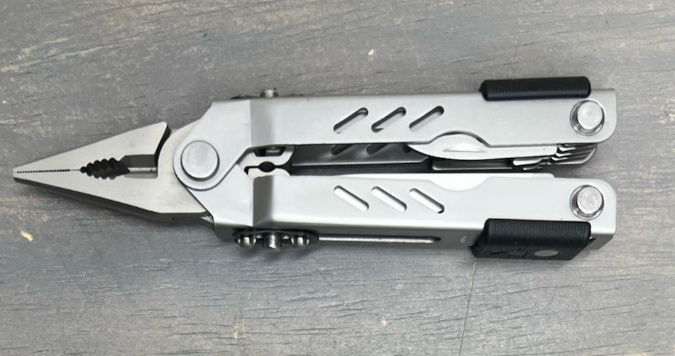 Gerber Multi Tool Leather Sheath Knife Fiskars Scissors Fishing Camping
