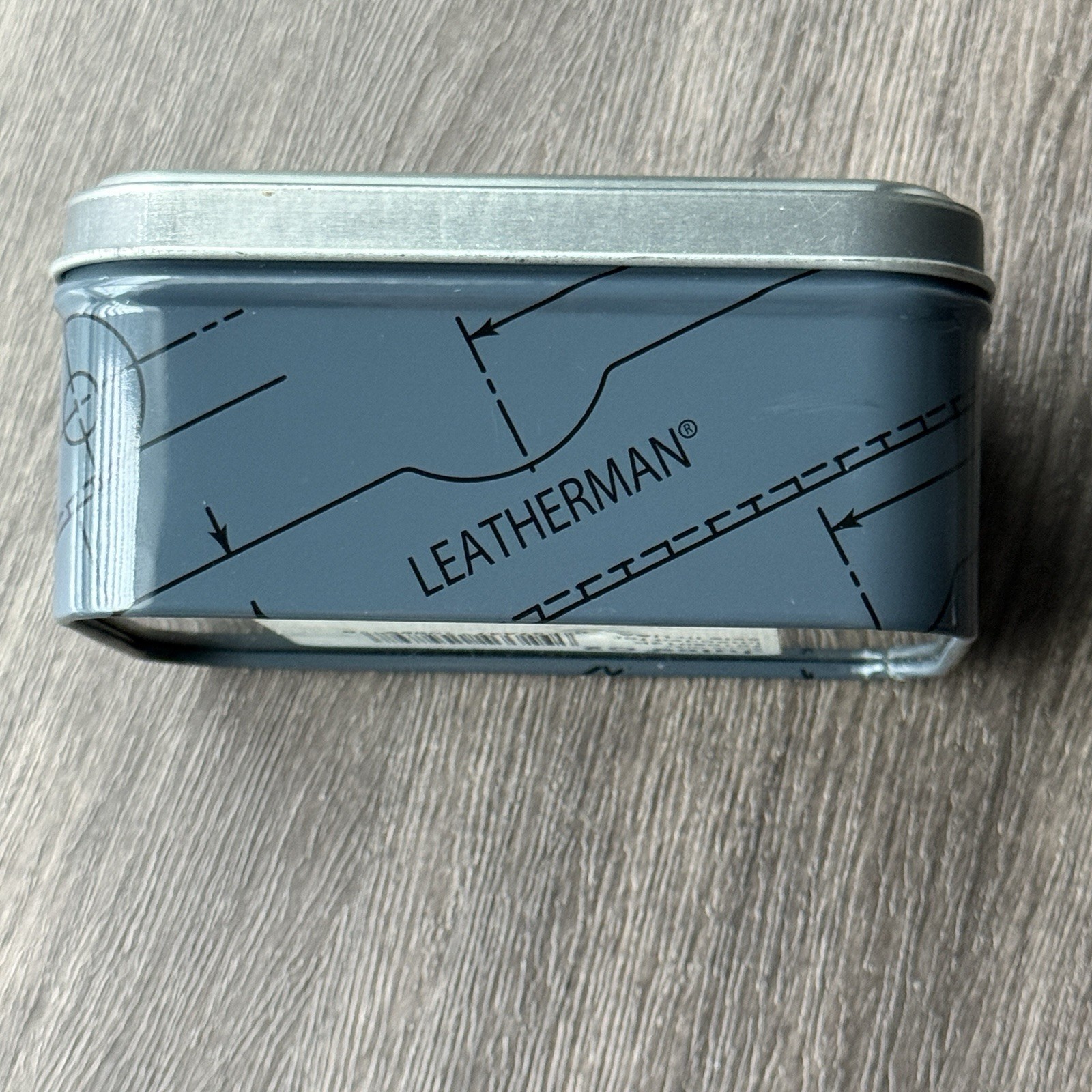 Leatherman Juice C2 Storm Gray. New In Gift Tin Box